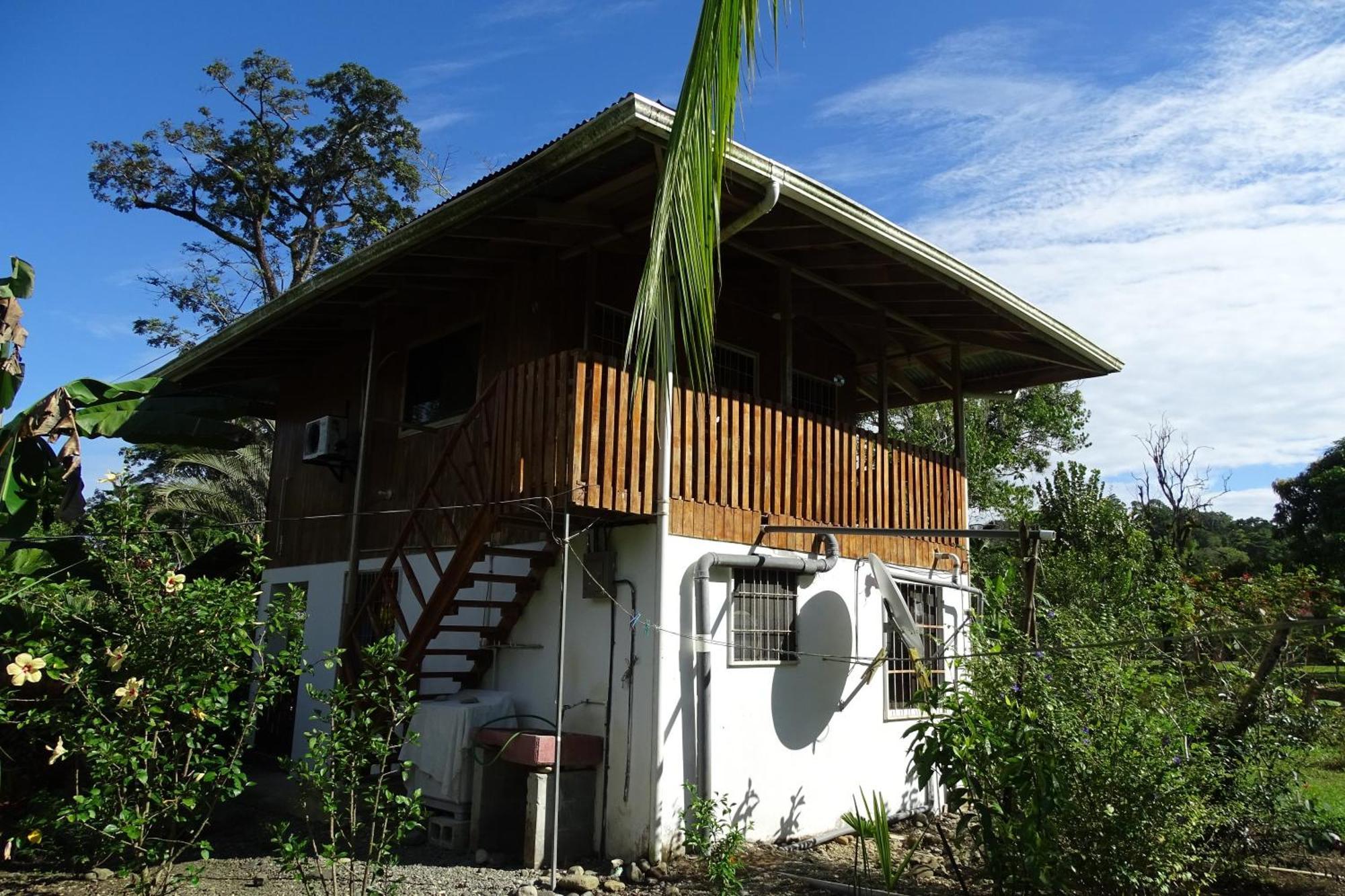Cabinas Los Tucanes Cahuita Ngoại thất bức ảnh